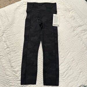 Fast and Free HR Crop 23”